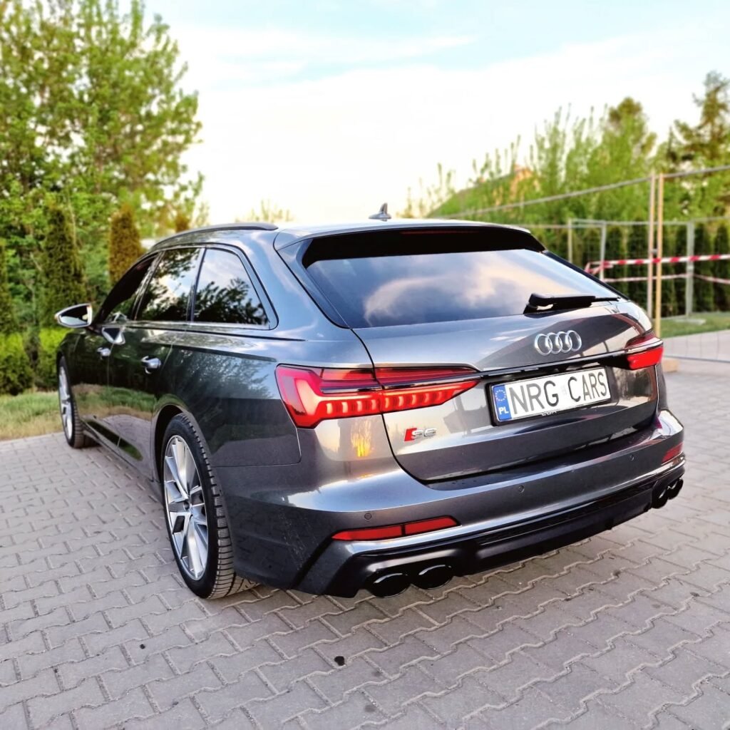 Audi S6 Sedan Автоматическая 3.0 L