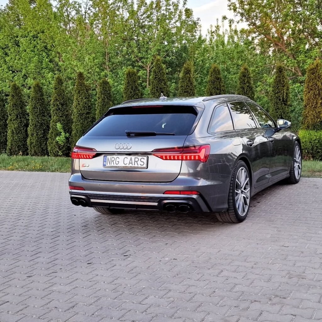 Audi S6 Sedan Автоматическая 3.0 L