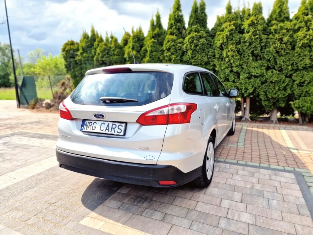 Ford Focus Kombi Механическая 1.6 L