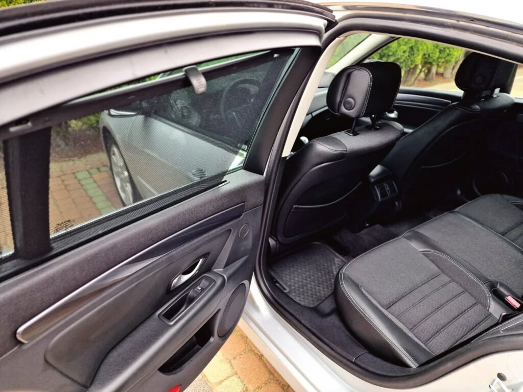 Renault Laguna Sedan Механическая 2.0 L