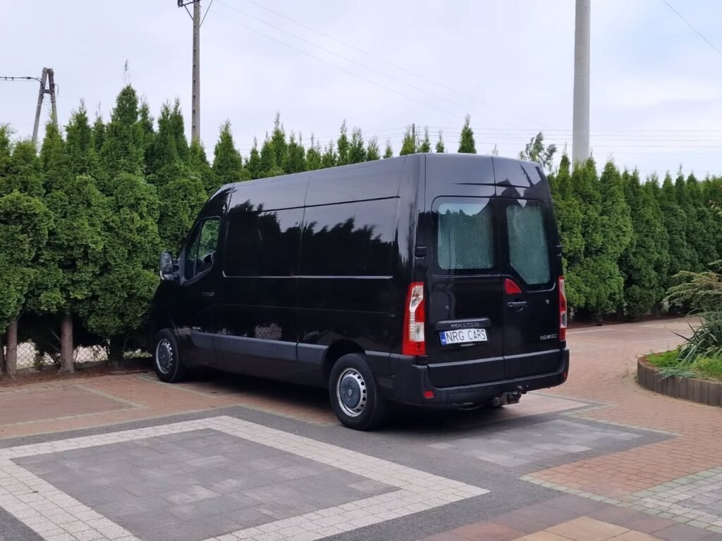 Renault Master Van Механическая 2.3 L