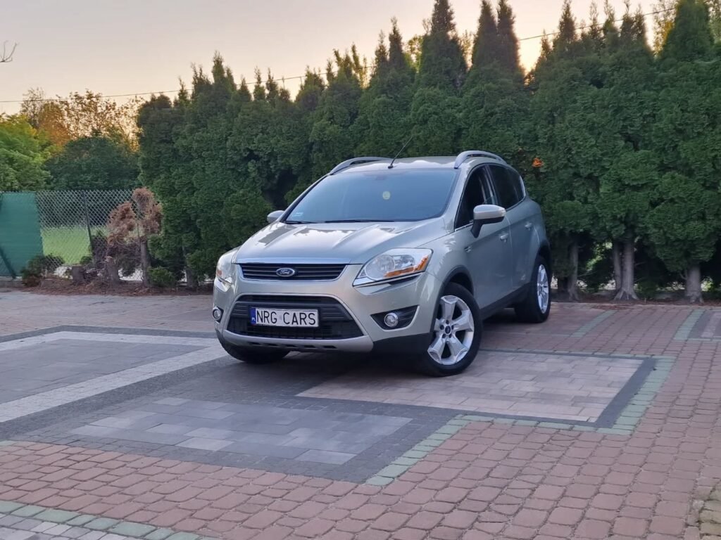 Ford Kuga Minivan Механическая 2.0 L