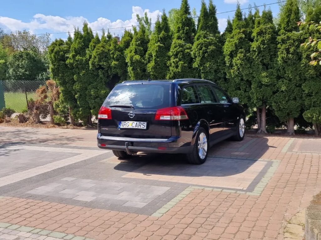Opel Vectra Kombi Механическая 1.8 L