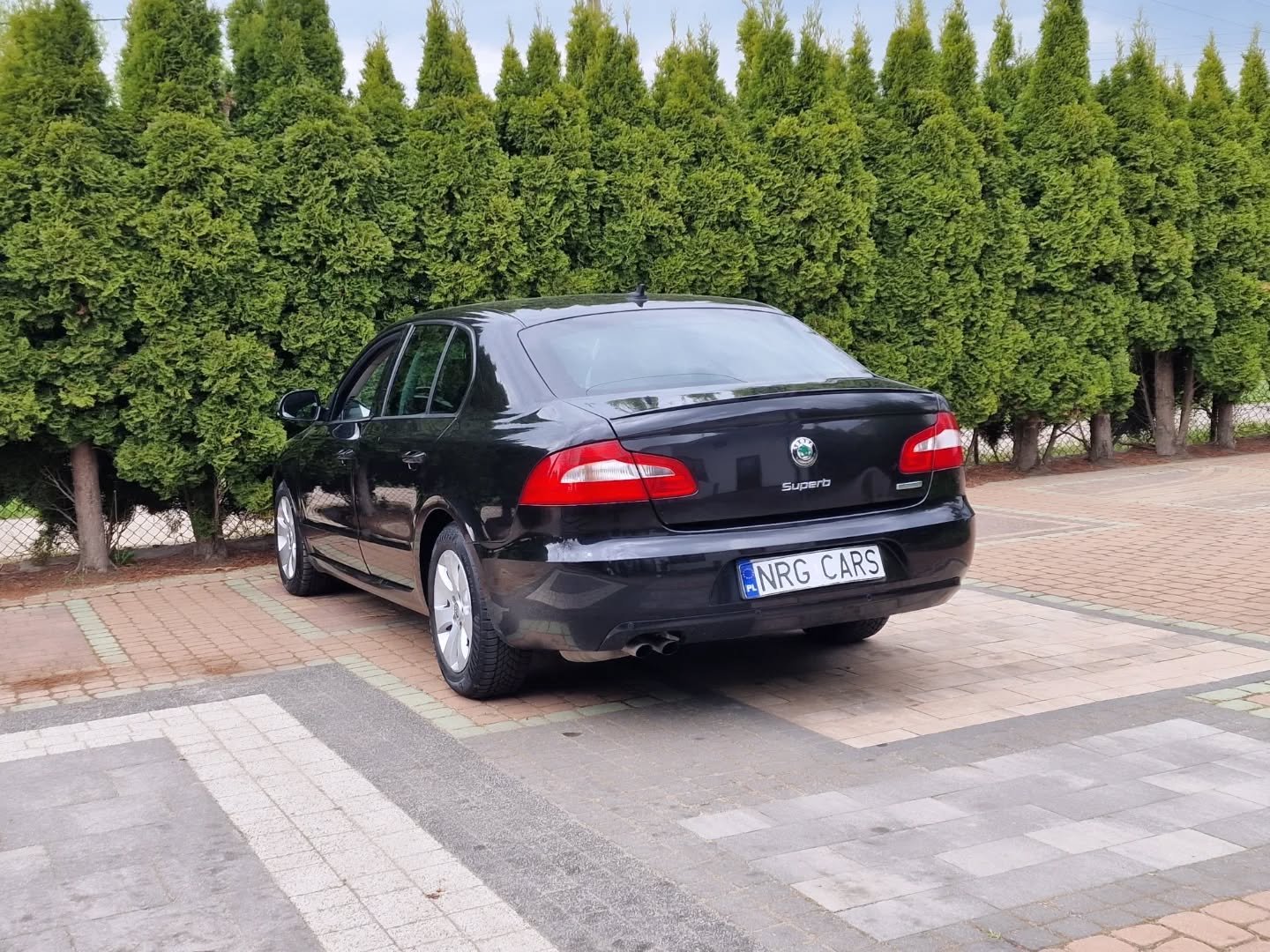 Skoda Superb Sedan Механическая 1.6 L
