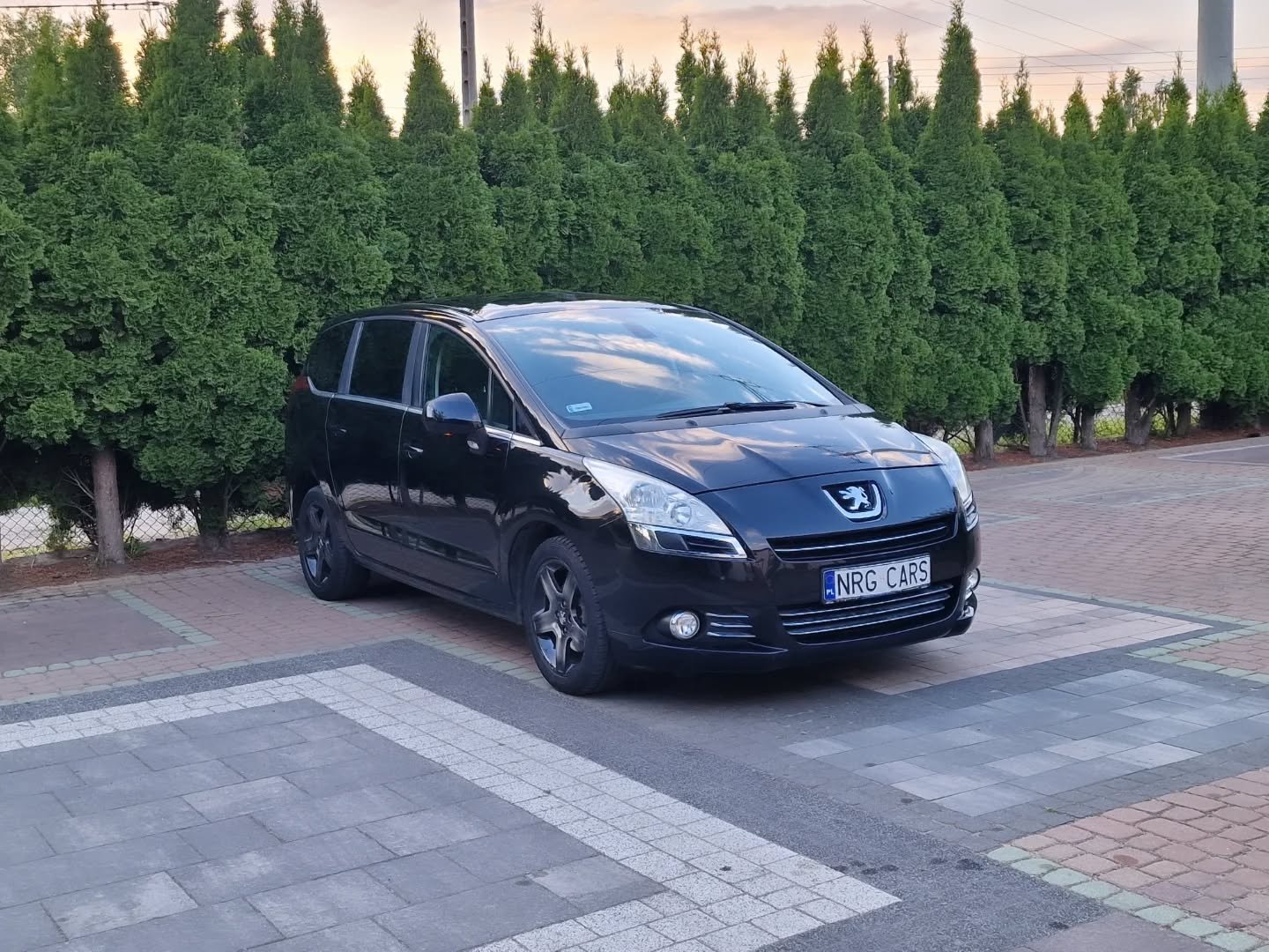 Peugeot 5008 Minivan Механическая 1.6 L