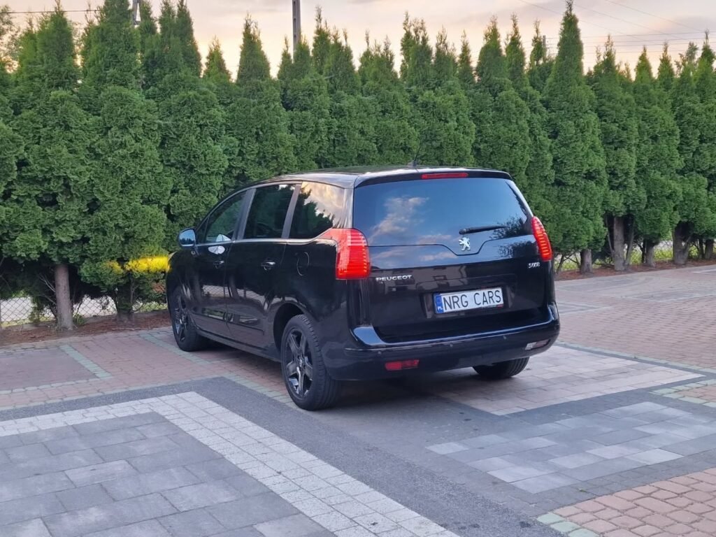 Peugeot 5008 Minivan Механическая 1.6 L