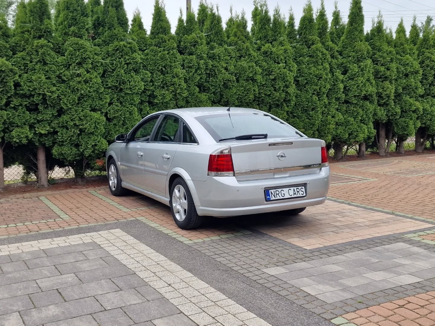 Opel Vectra Sedan Механическая 1.9 L