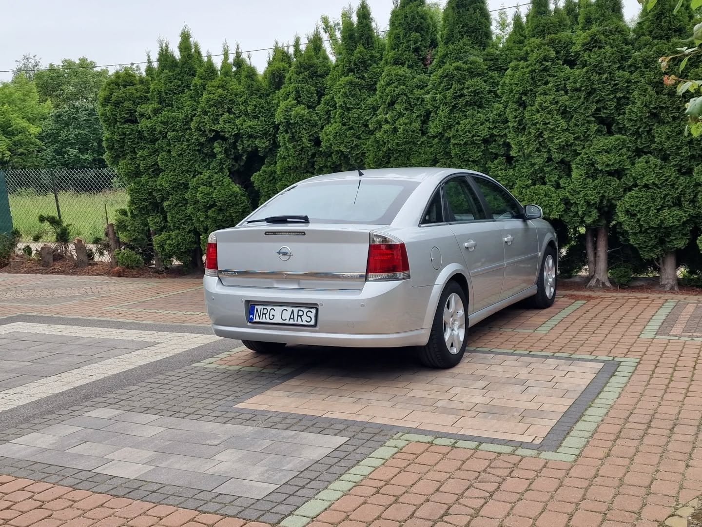 Opel Vectra Sedan Механическая 1.9 L