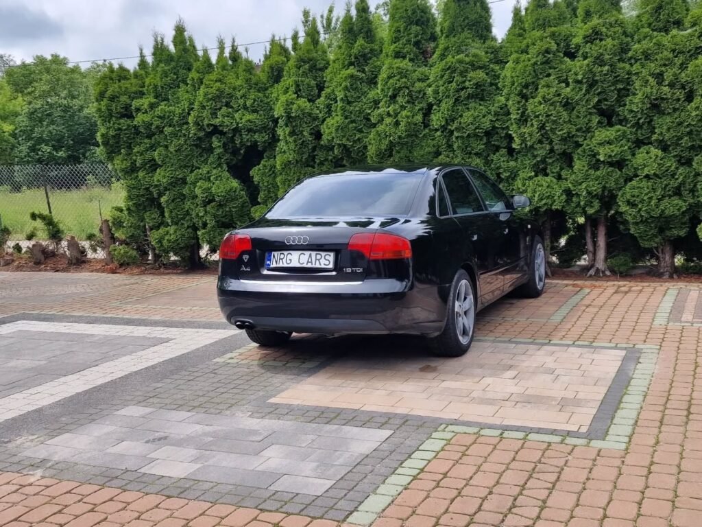 Audi A4 Sedan Механическая 1.9 L
