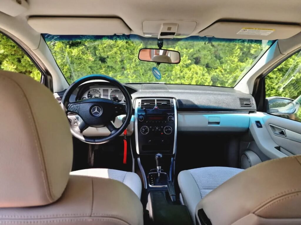 Mercedes-Benz B Klasa Minivan Автоматическая 2.0 L