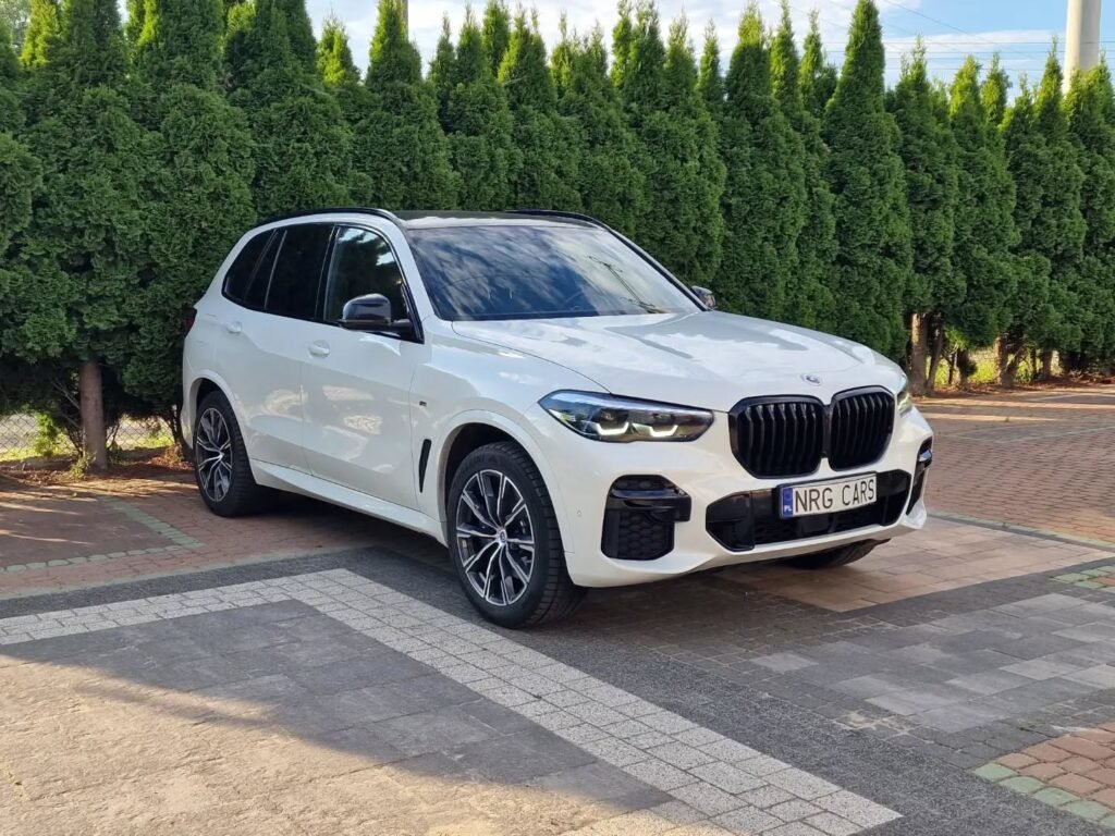 BMW X5 2023 Minivan Автоматическая 2000cc
