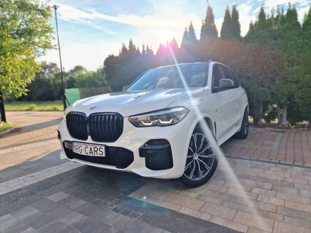 BMW X5 2023 Minivan Автоматическая 2000cc