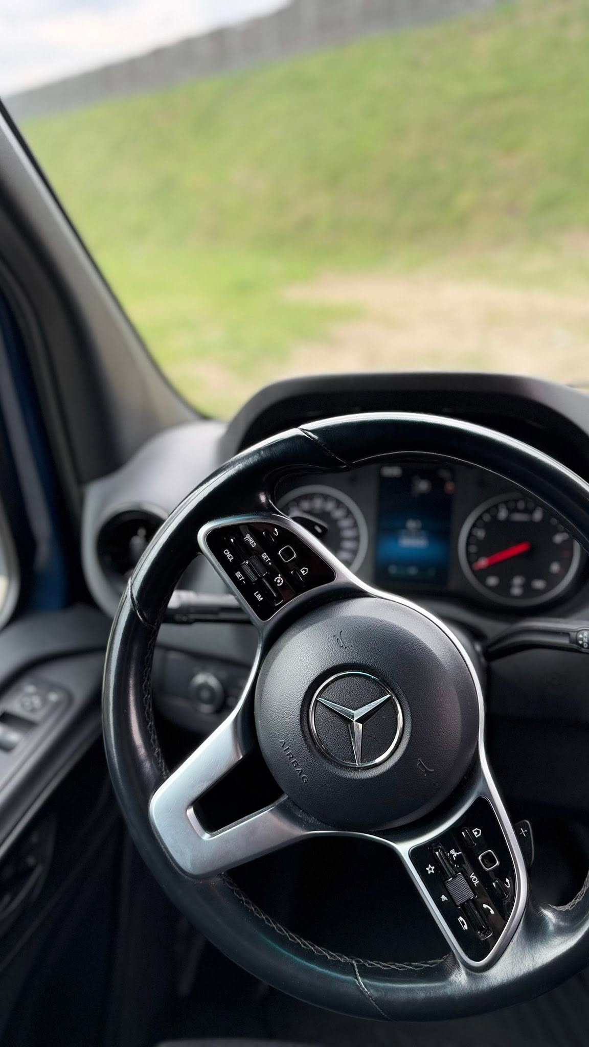 Mercedes-Benz Sprinter 2022 Transporter Автоматическая 2.0 L