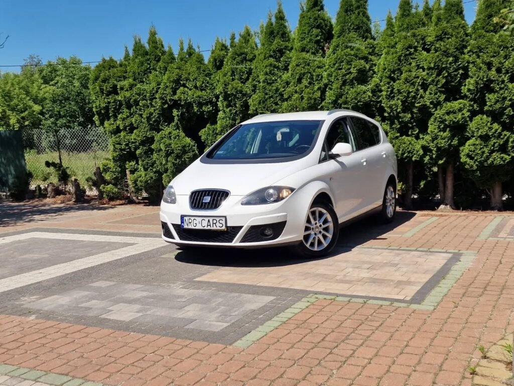 Seat Altea XL 2011 Minivan Автоматическая 1.6 L
