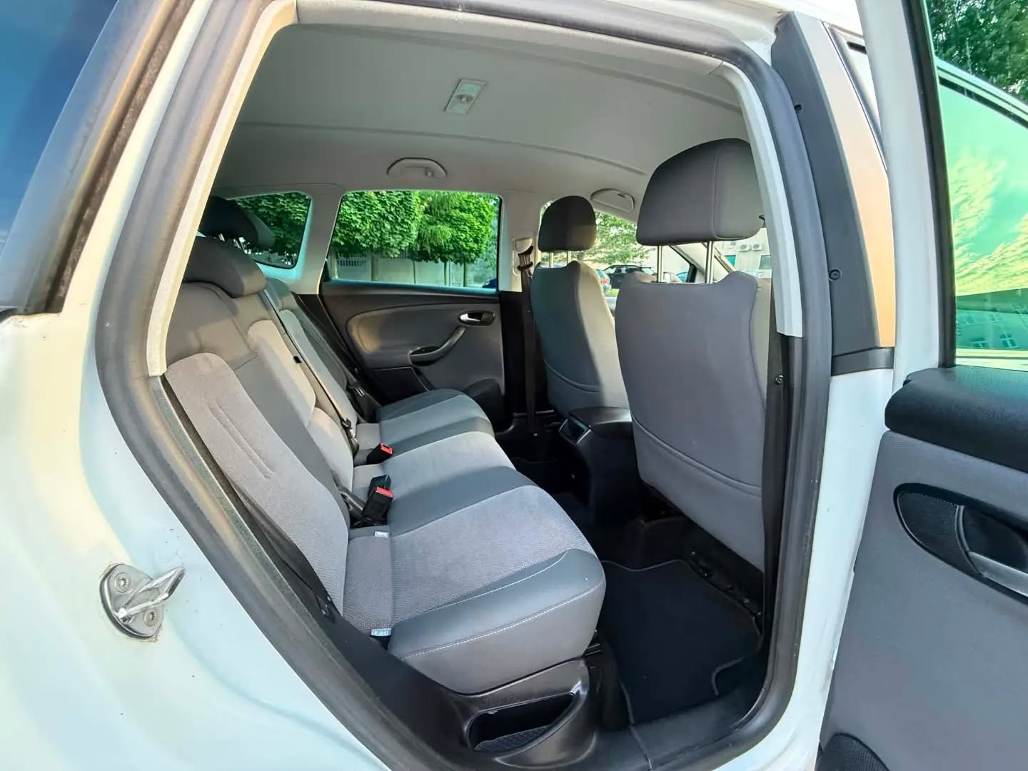 Seat Altea XL 2011 Minivan Автоматическая 1.6 L