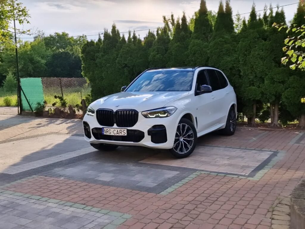 BMW X5 2023 Minivan Автоматическая 2000cc