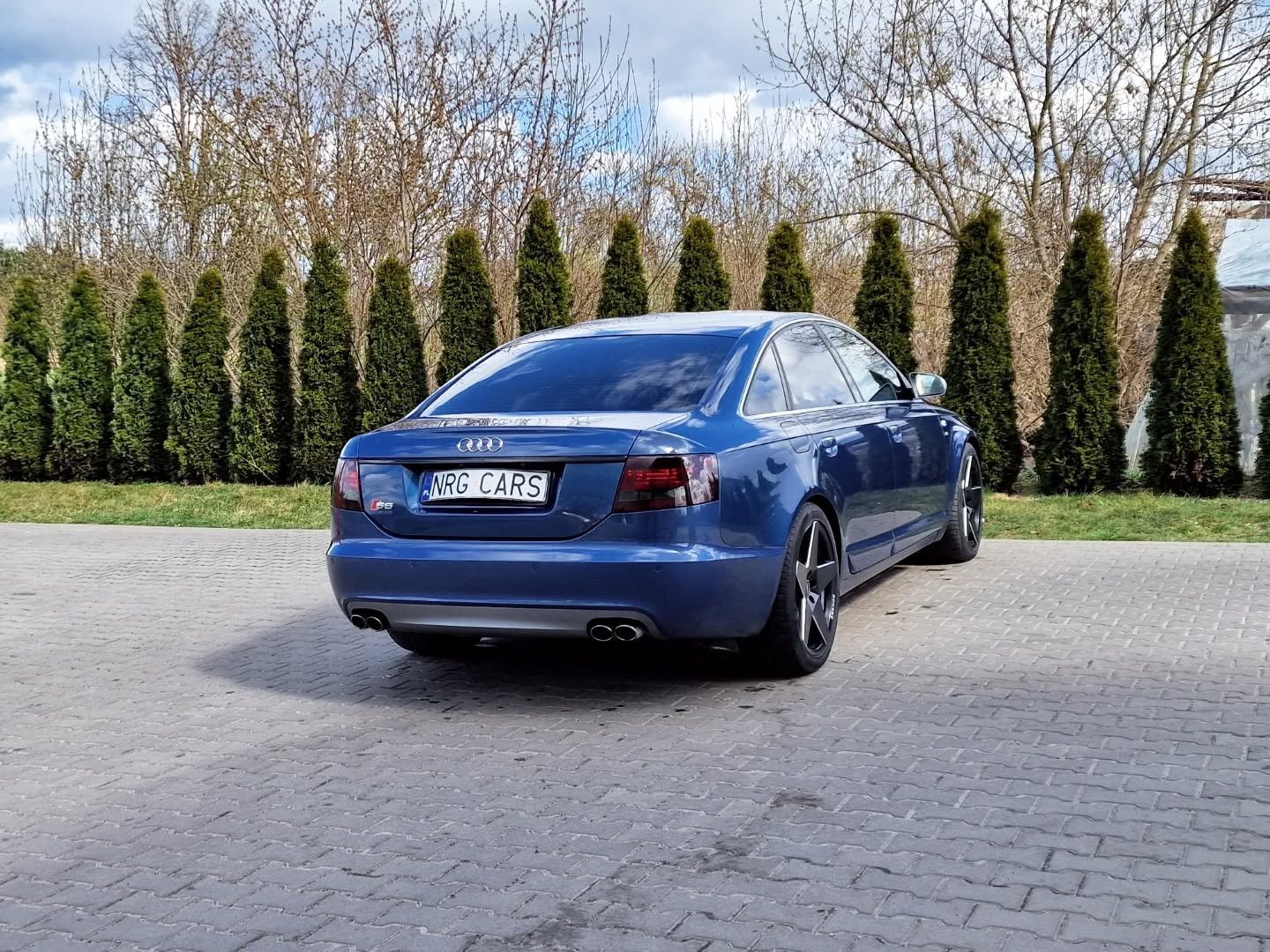 Sedan Автоматическая