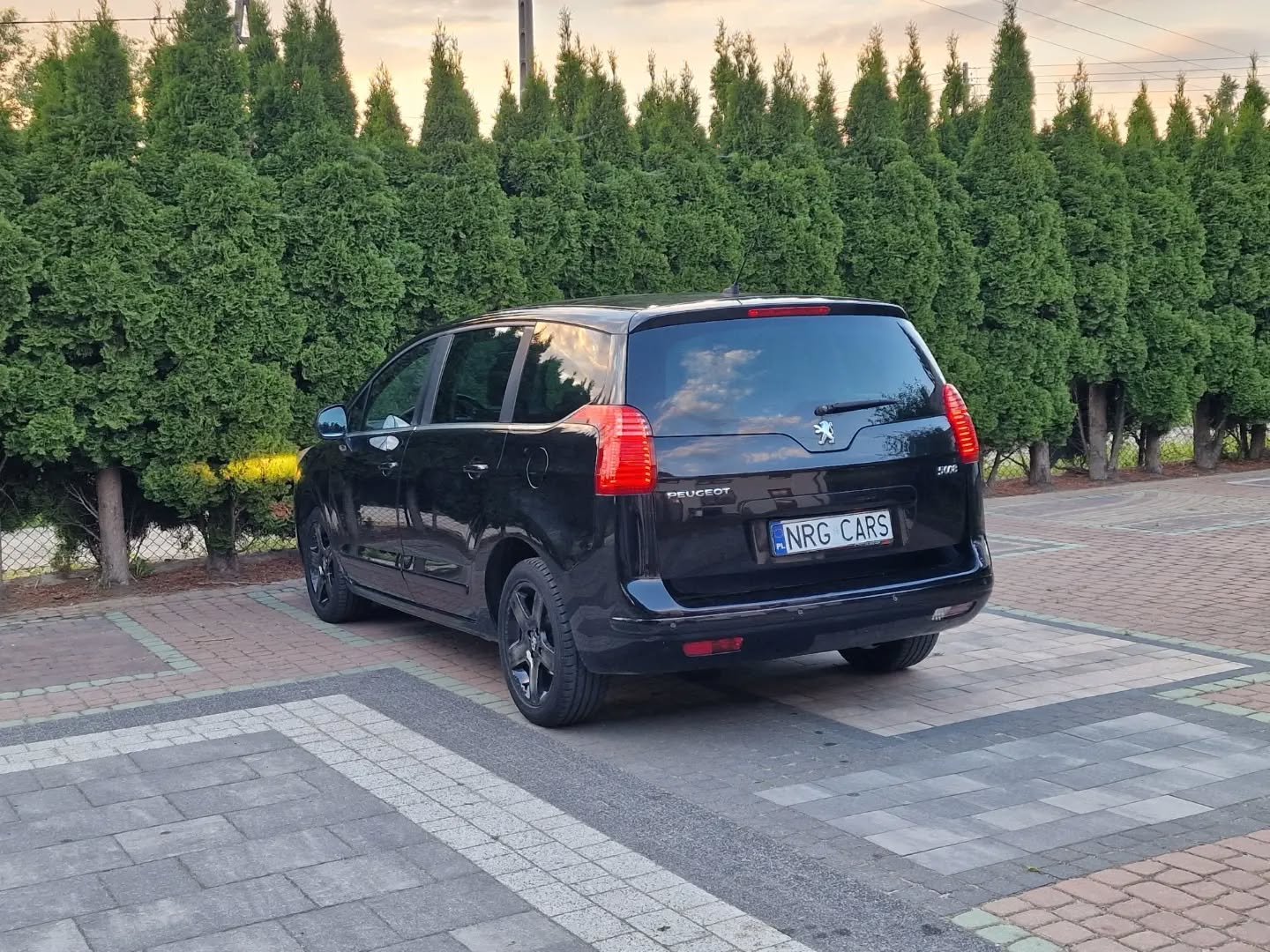 Peugeot 5008