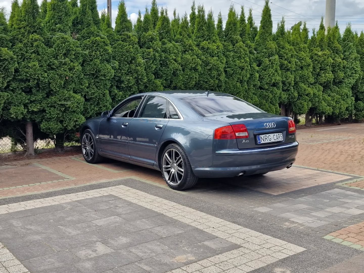 Audi A8