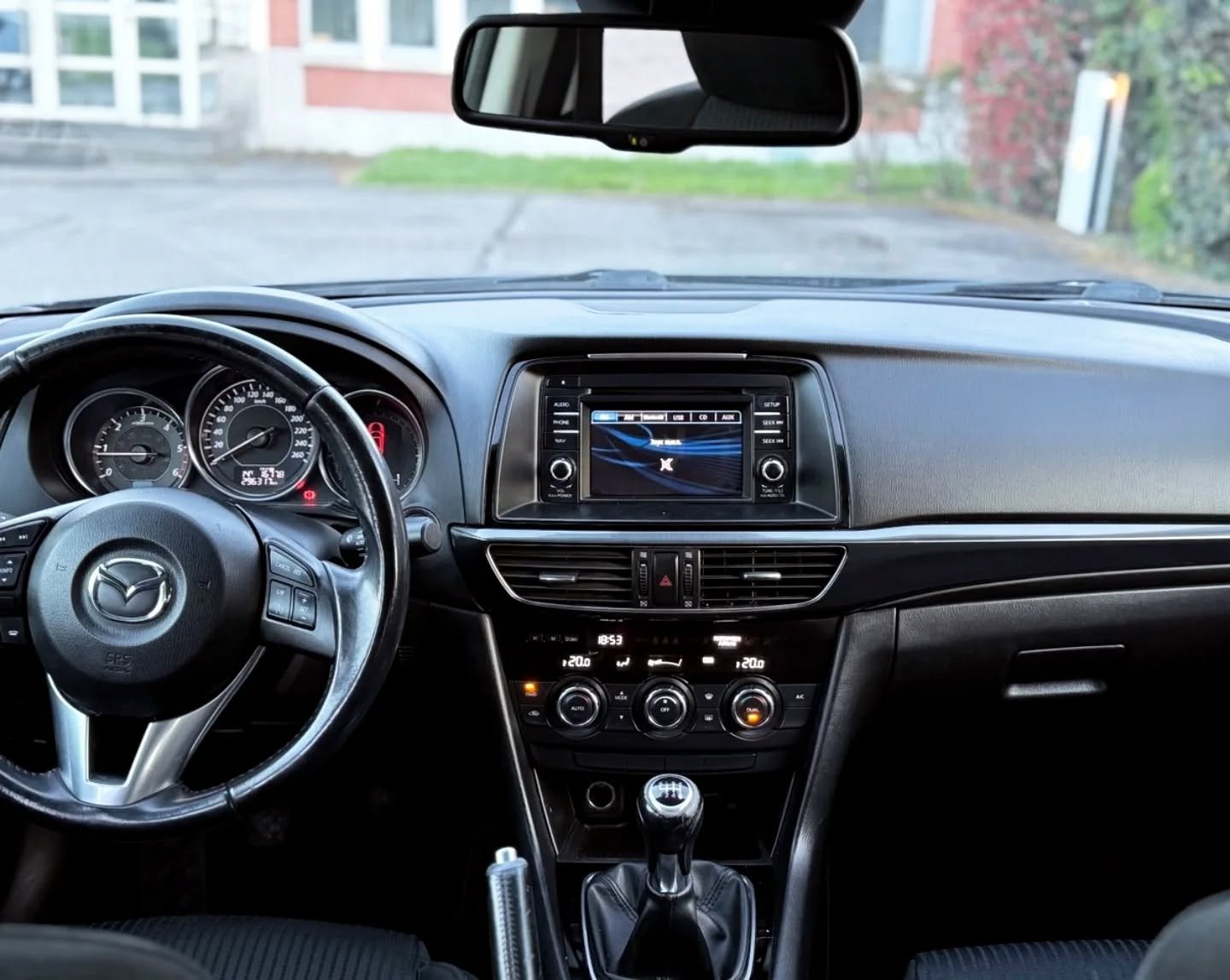 Mazda 5