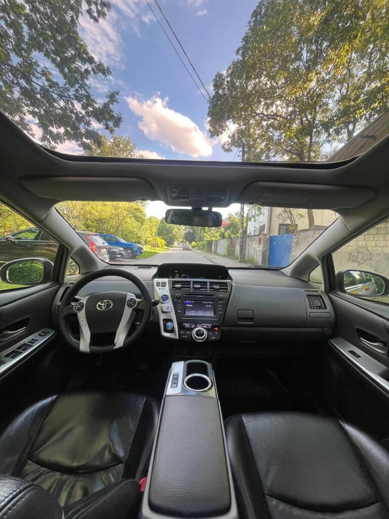 Toyota Prius+